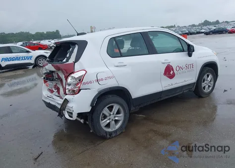 2018 Chevrolet Trax Ls z USA, uszkodzony, nr VIN 3GNCJNSB7JL389558